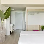 Me By Melia Sitges Terramar Hotel