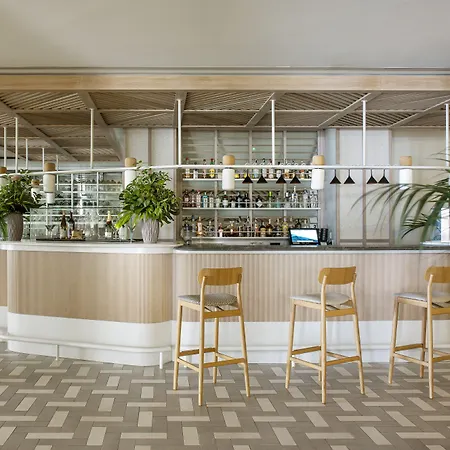 Ξενοδοχείο Me Terramar